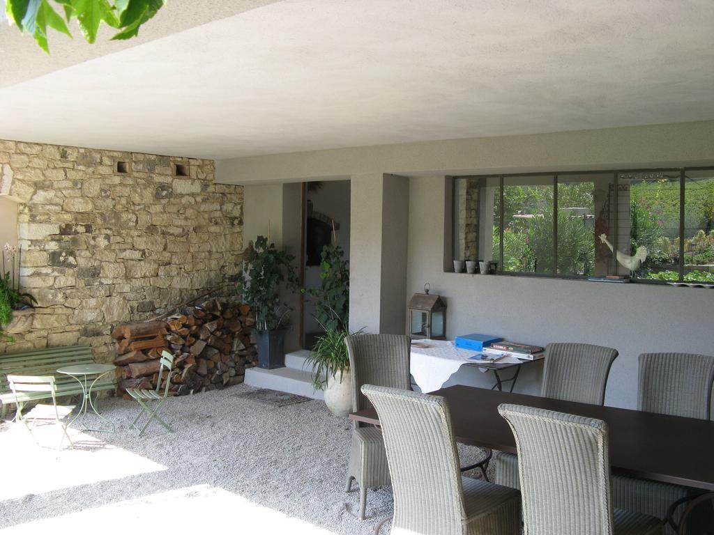 Le Petit Champ Villa Buisson Bilik gambar